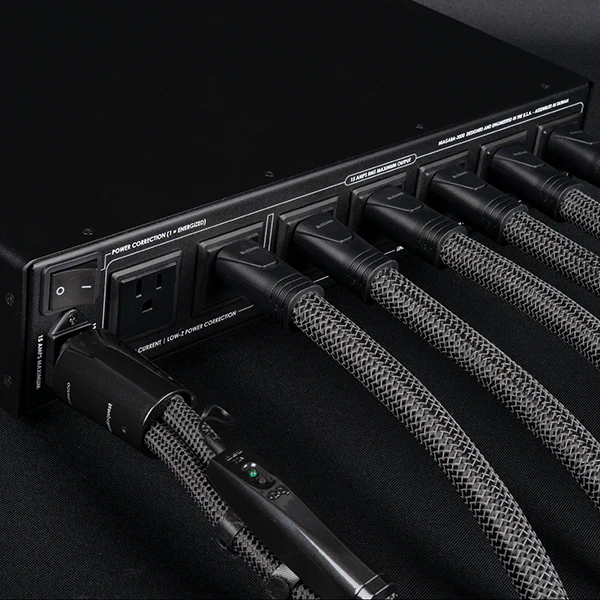 Audioquest Niagara 3000 - Barre alimentation 7 prises professionnelle - Image 4