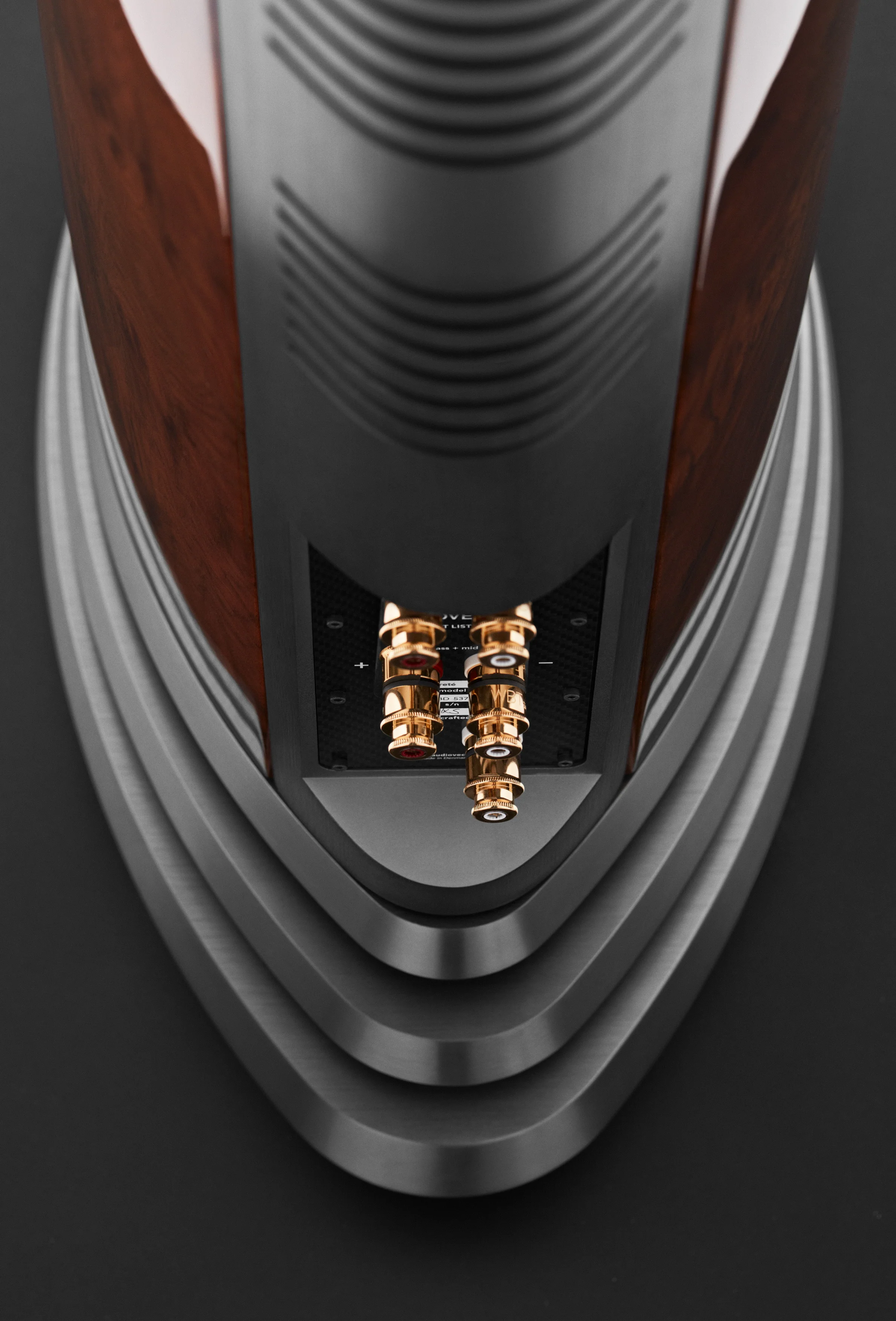 Audiovector R8 Arrete - Enceintes de type colonne haute-fidélité pour les audiophiles! - Image 19