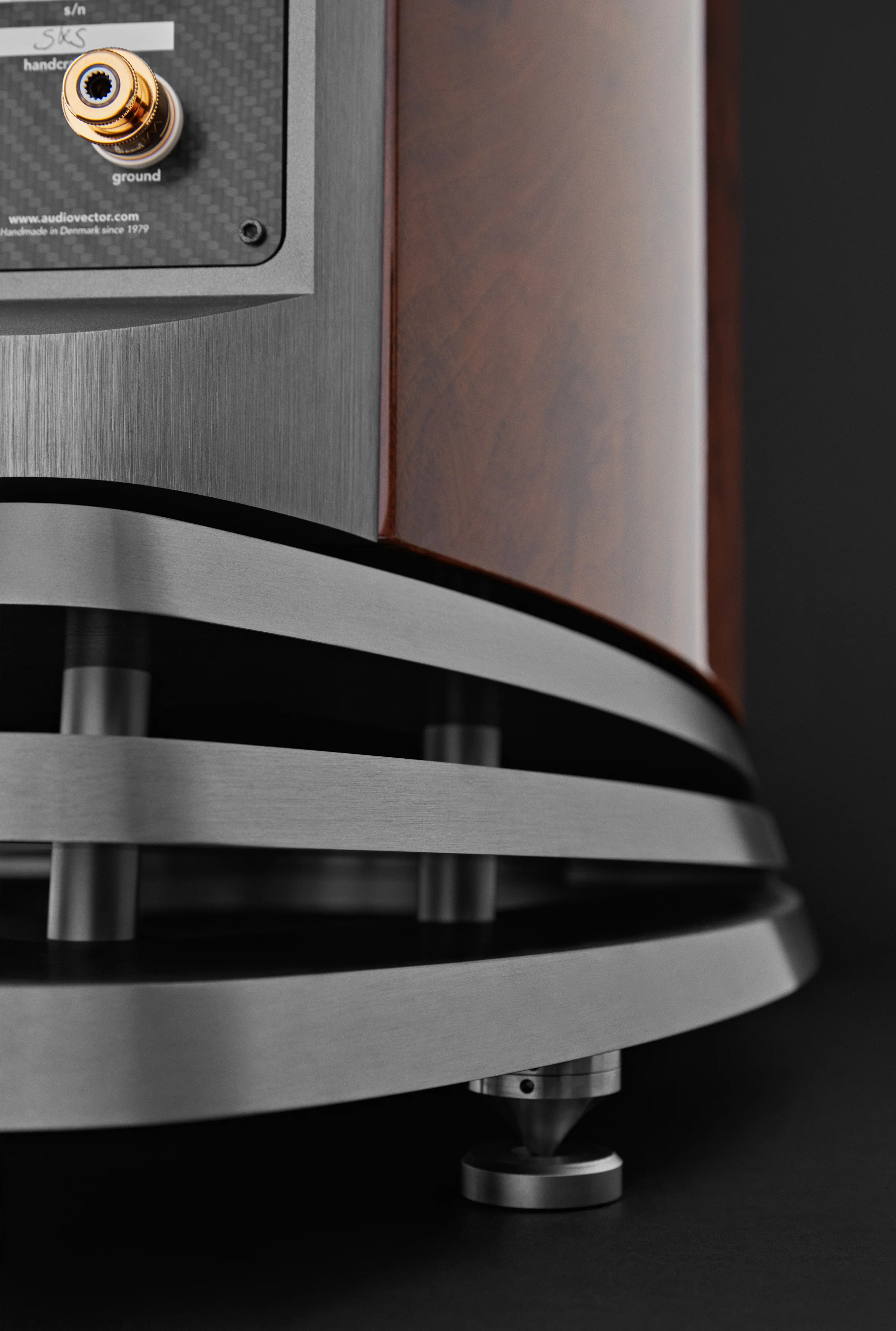 Audiovector R8 Arrete - Enceintes de type colonne haute-fidélité pour les audiophiles! - Image 20