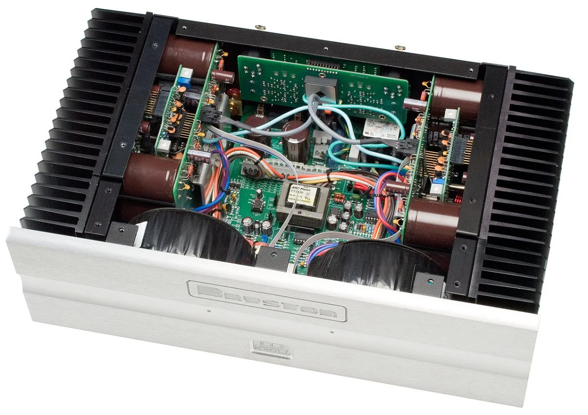 Bryston 3B³ - Amplificateur de puissance Double Mono 200Watts/canal 8Ω - Image 4