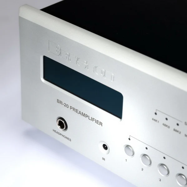Bryston BR20 - Préamplificateur Stéréo avec lecteur réseau/DAC - Image 11