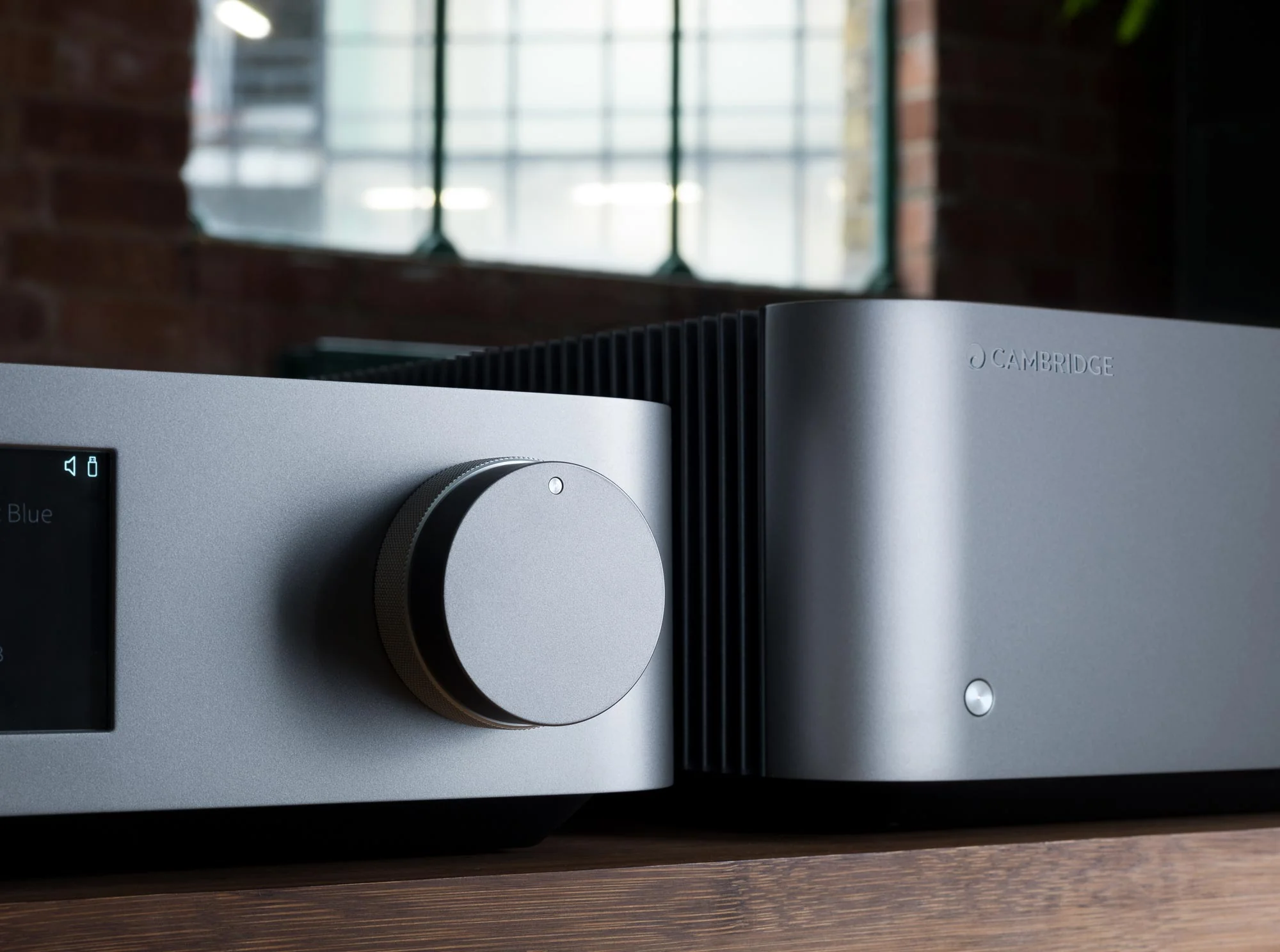 Cambridge Audio EDGE A - Amplificateur stéréo intégré 100 Watts/canal, Bluetooth - Image 12