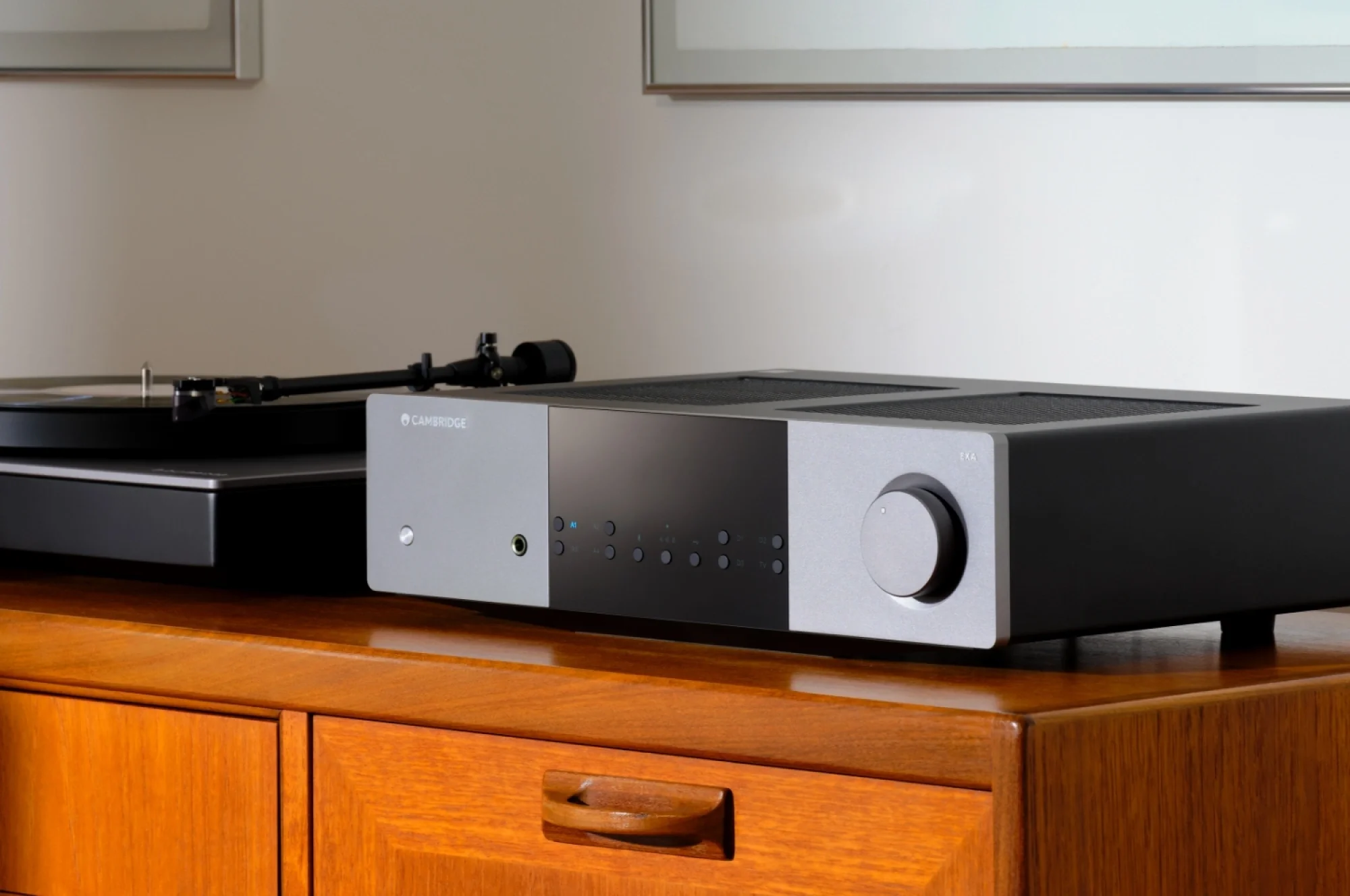 Cambridge Audio EXA100 - Amplificateur stéréo intégré 100Watts par canal - Image 8