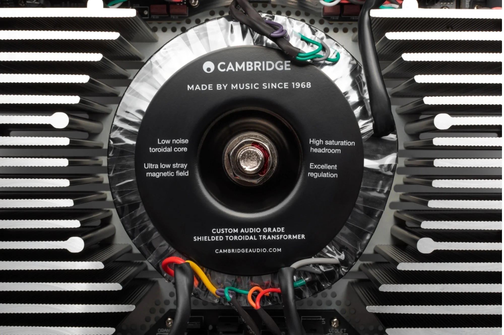 Cambridge Audio EXA100 - Amplificateur stéréo intégré 100Watts par canal - Image 9