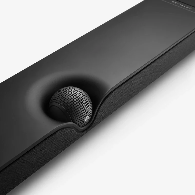 Devialet Dione – Barre de son Dolby Atmos® 950 W RMS avec 8 haut-parleurs de graves intégrés - Image 4