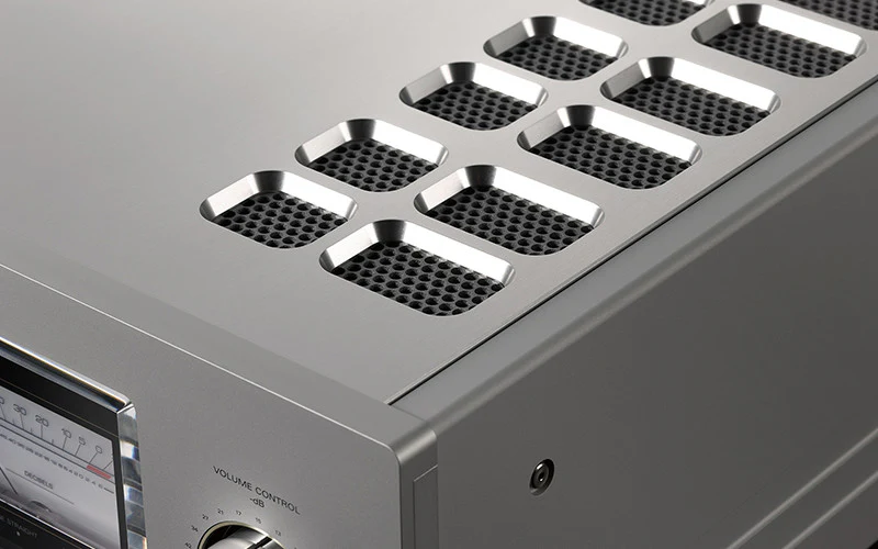 Luxman  L509X - Amplificateur stéréo 120Watts/Canal (en consignation, occasion état neuf, sans boite) - Image 9