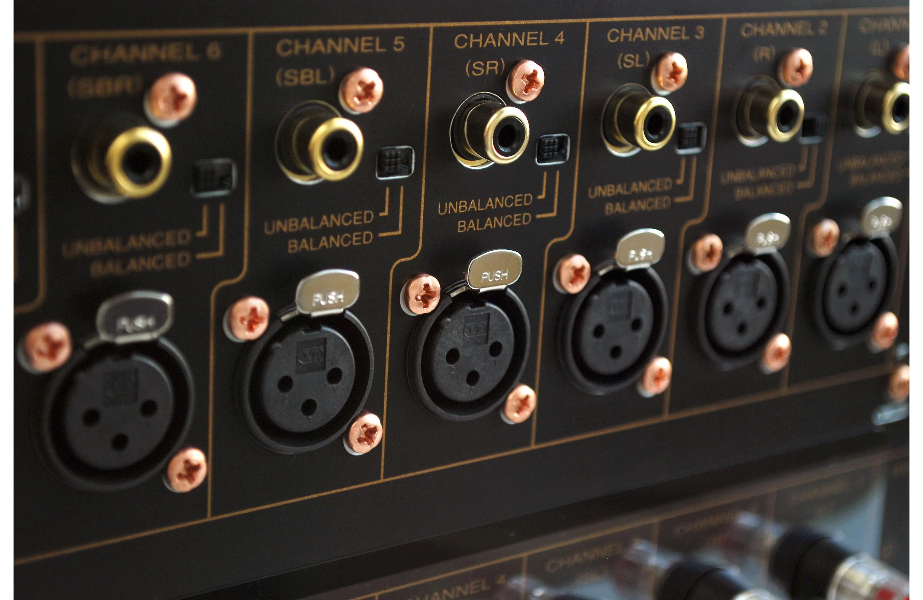 Marantz MM8077 - Amplificateur de puissance 7 canaux 150Watts/canal - Image 7