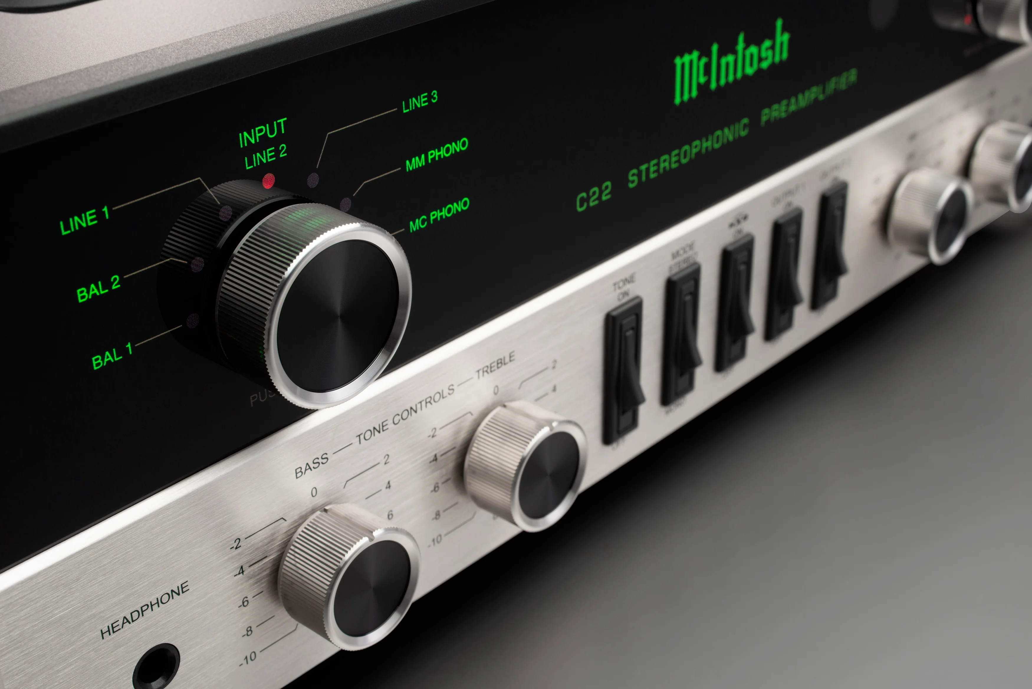 McIntosh C22 Mk V | Preamplificateur à Tubes Audiophile d’Exception - Image 7