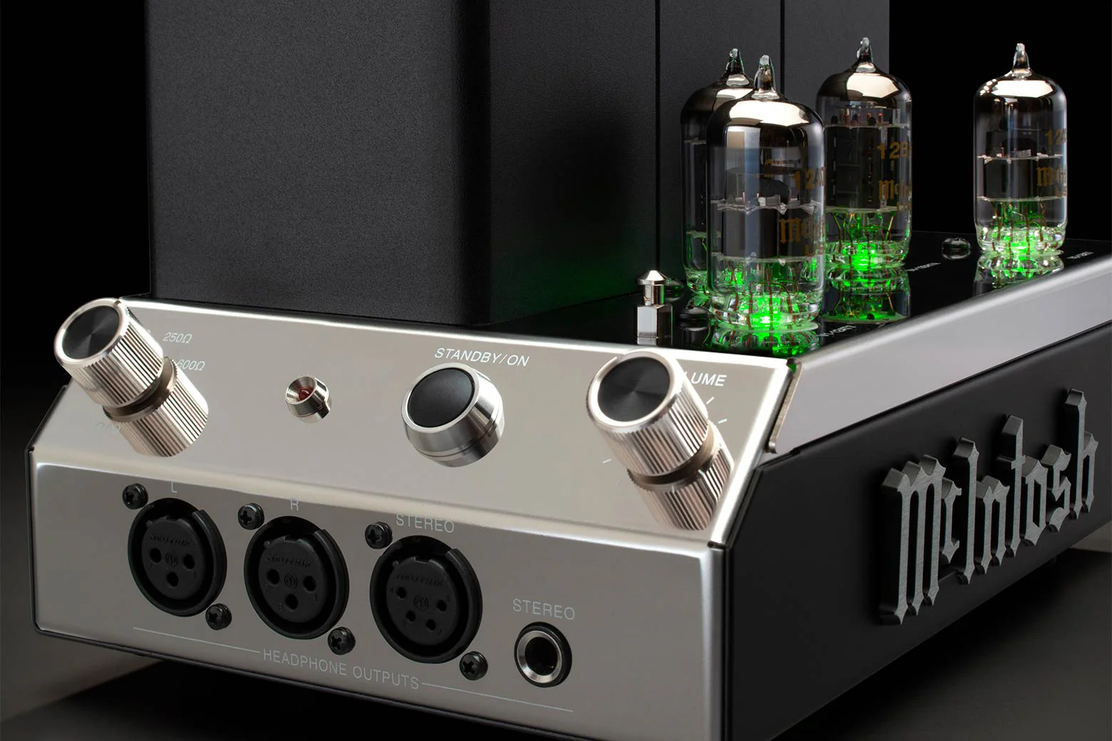 McIntosh MHA200 | Amplificateur de casques d'écoute à 4 tubes et compact - Image 10