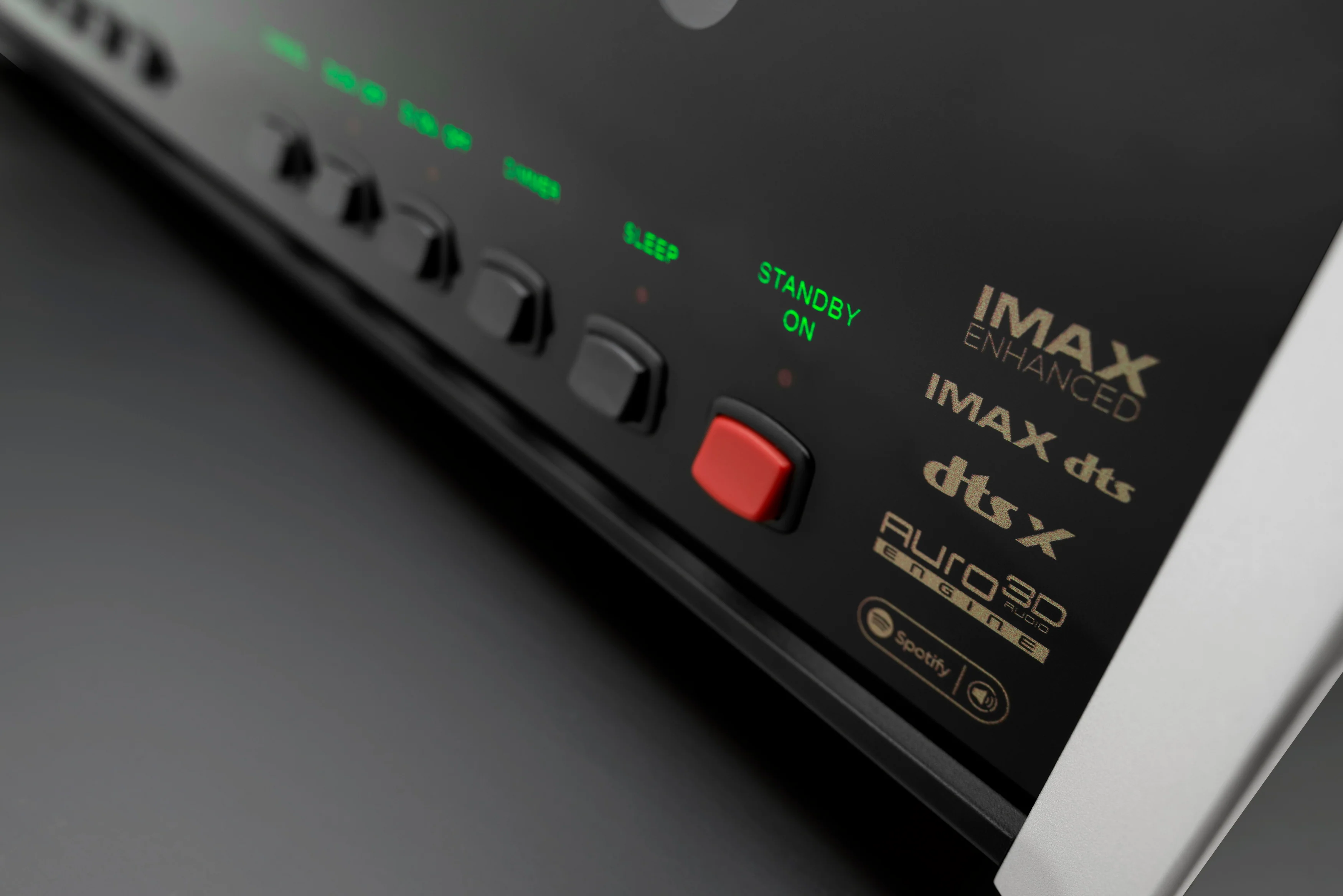 McIntosh MX123 | Préamplificateur cinéma maison 4K/120 Hz - Image 6