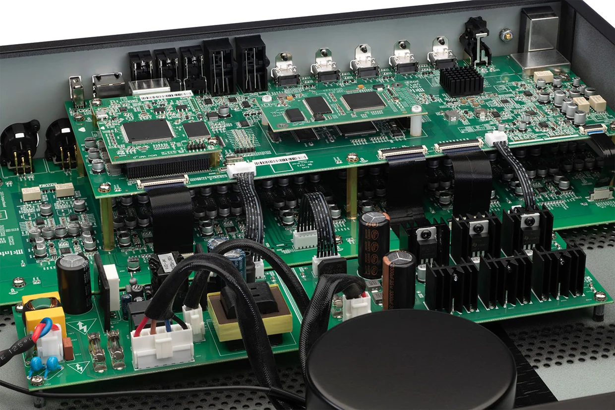 McIntosh MX200 - Processeur cinéma maison Dolby Atmos 11.2 Canaux - Image 4