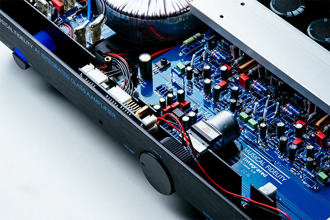 Musical Fidelity A1 - Amplificateur intégré classe A dynamique 25W/C, entrée phono - Image 7