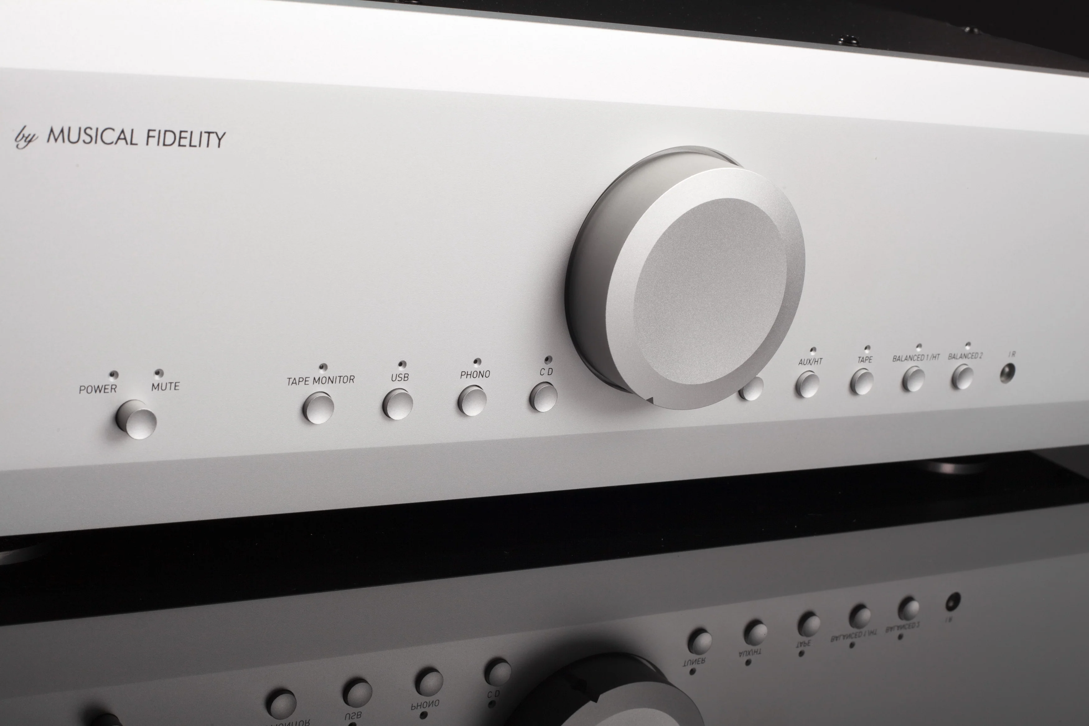 Musical Fidelity M6s PRE - Préamplificateur stéréo large gamme entrées - Image 10