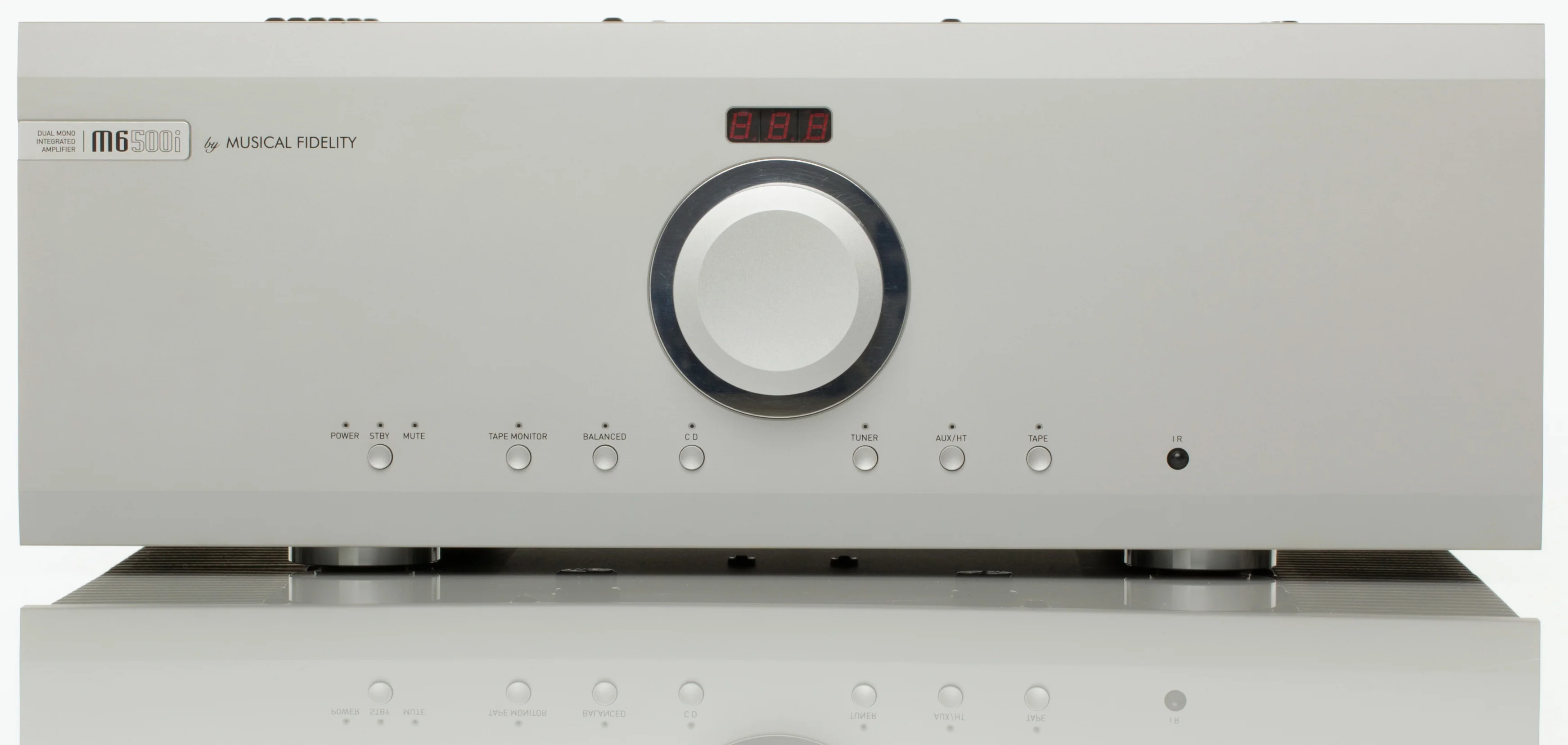 Musical Fidelity M6SI500 - Amplificateur stéréo intégré 500W/C, cinq entrées XLR - Image 10