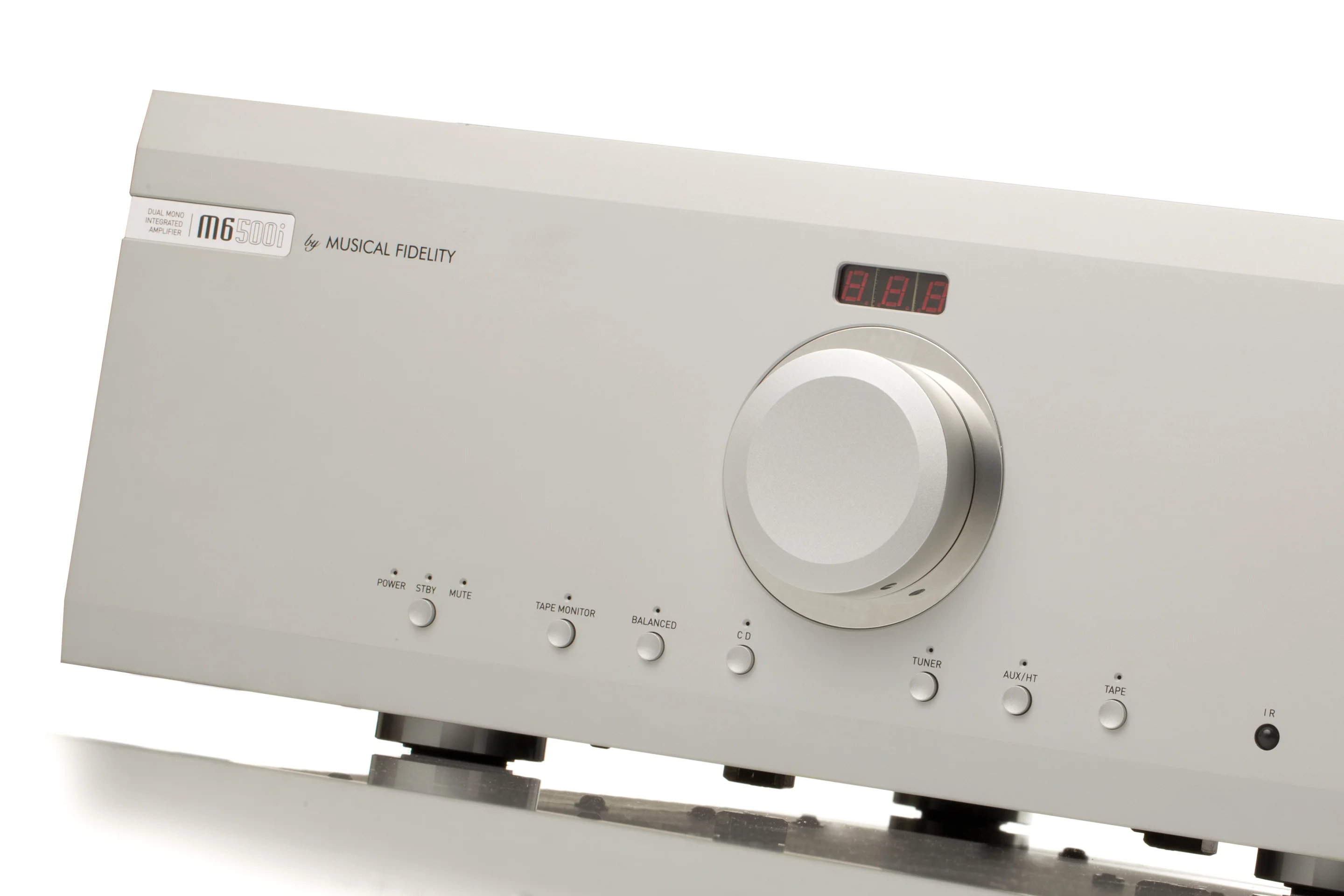 Musical Fidelity M6SI500 - Amplificateur stéréo intégré 500W/C, cinq entrées XLR - Image 12