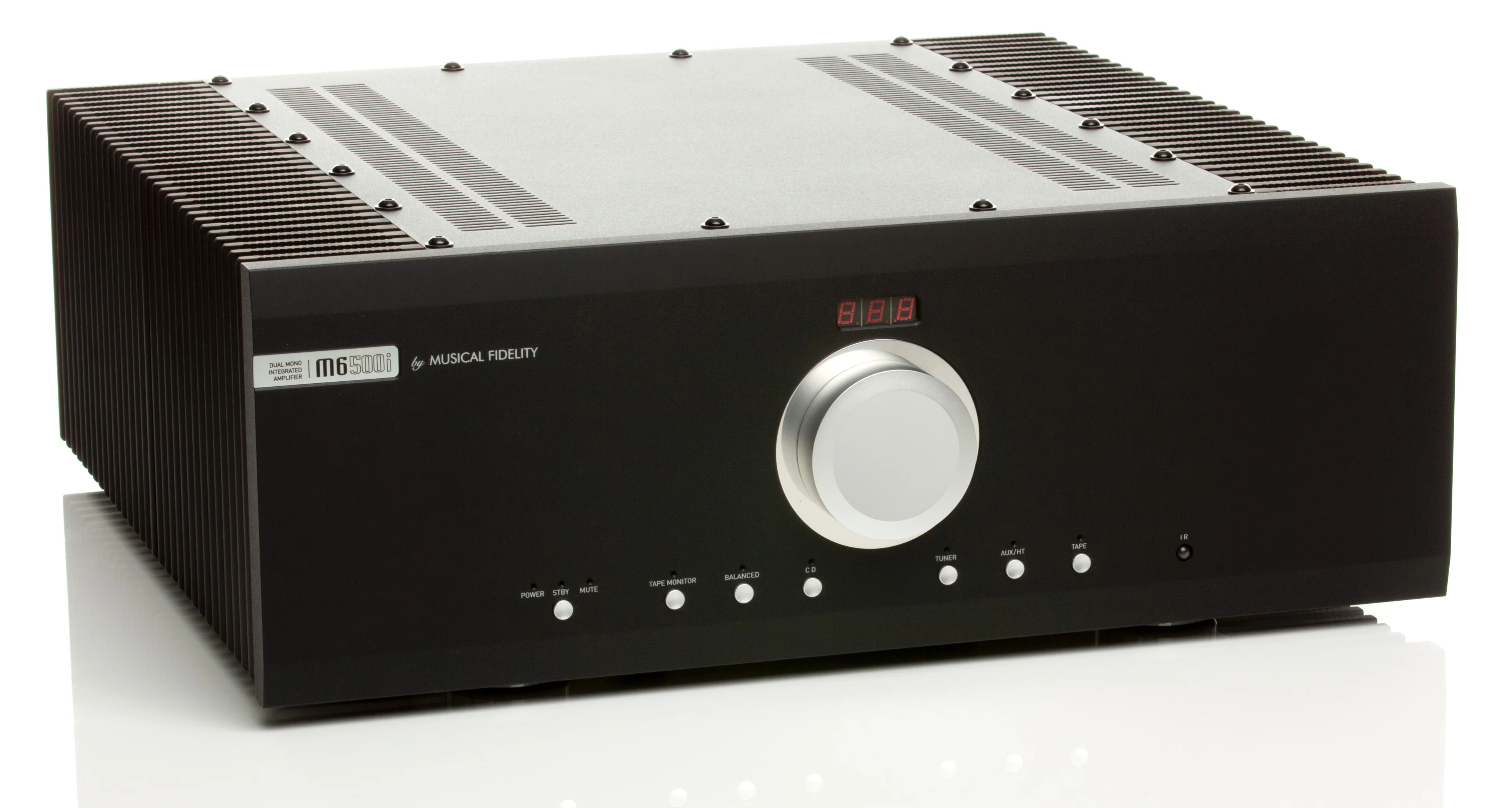 Musical Fidelity M6SI500 - Amplificateur stéréo intégré 500W/C, cinq entrées XLR - Image 6