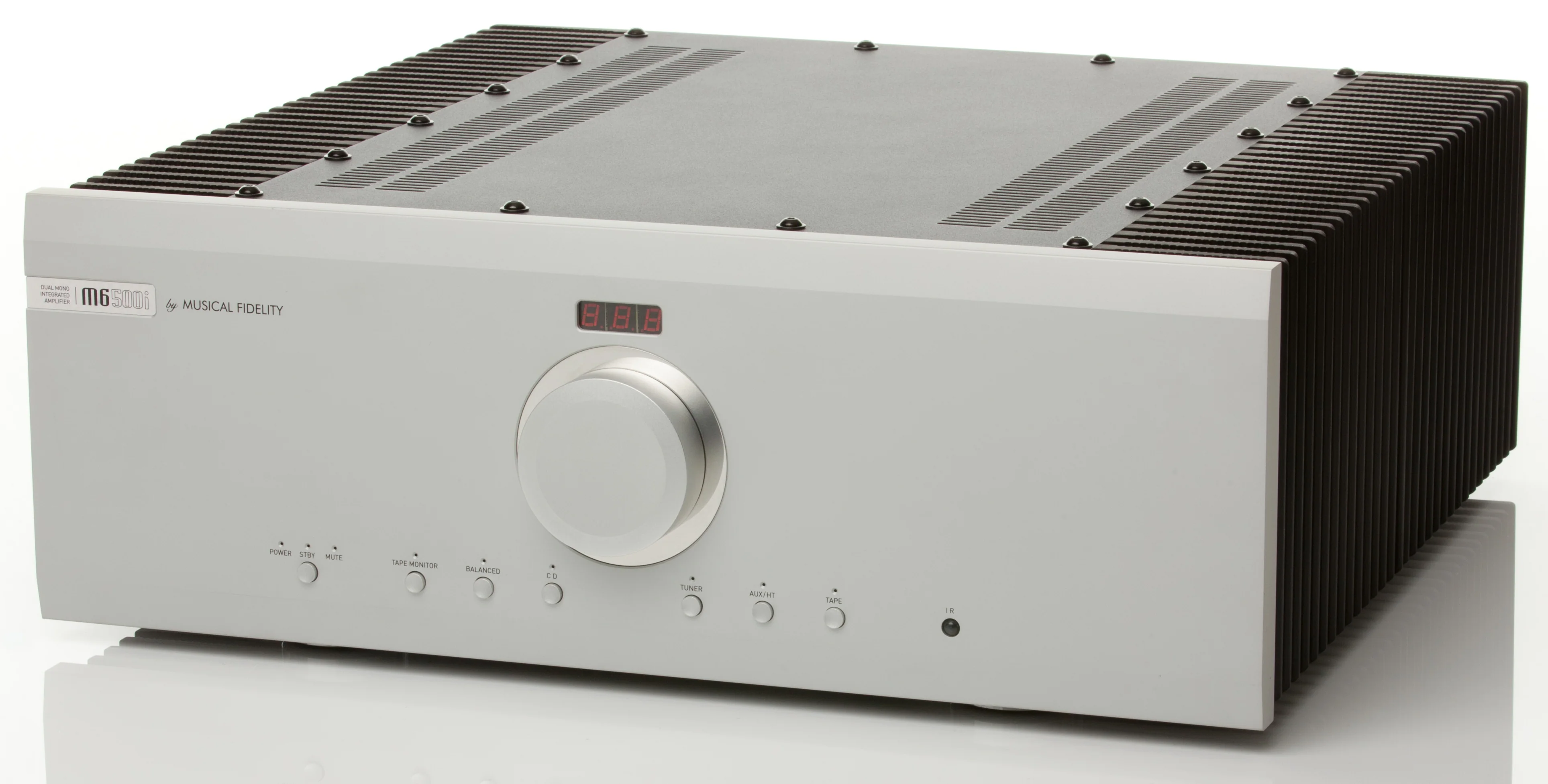 Musical Fidelity M6SI500 - Amplificateur stéréo intégré 500W/C, cinq entrées XLR - Image 8