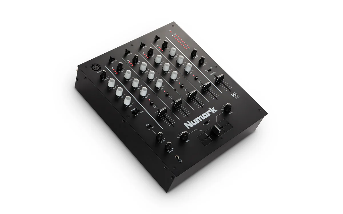 Console de mixage DJ 4 canaux polyvalente avec intégration informatique - Image 3