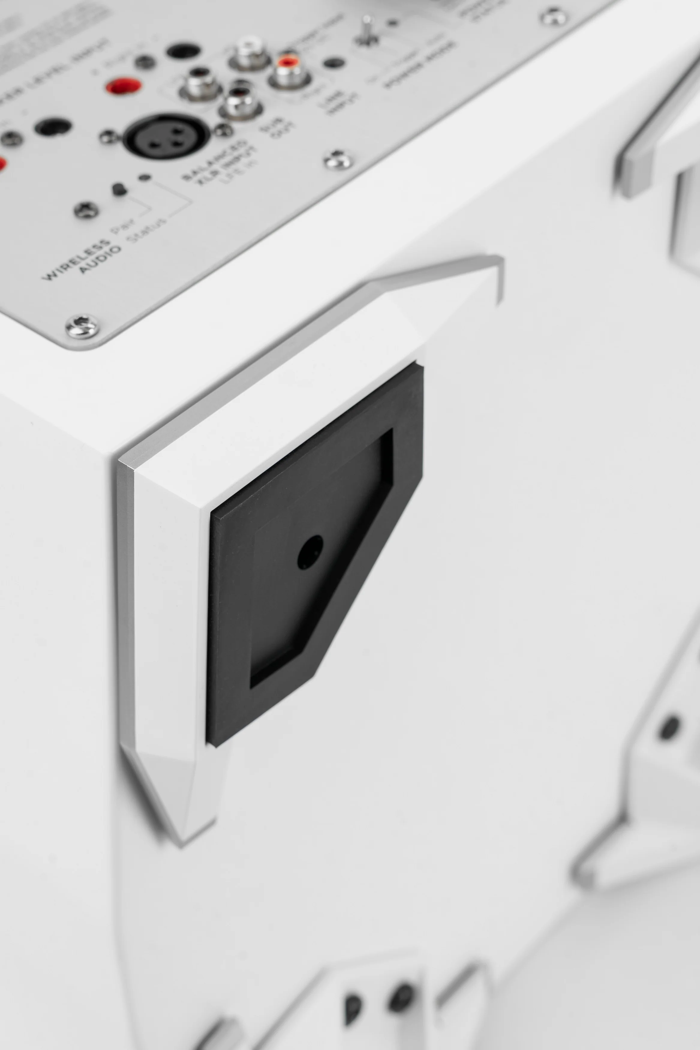 Paradigm Defiance S10 - Caisson de basses 500Watts avec HP de graves de 10'' - Image 15