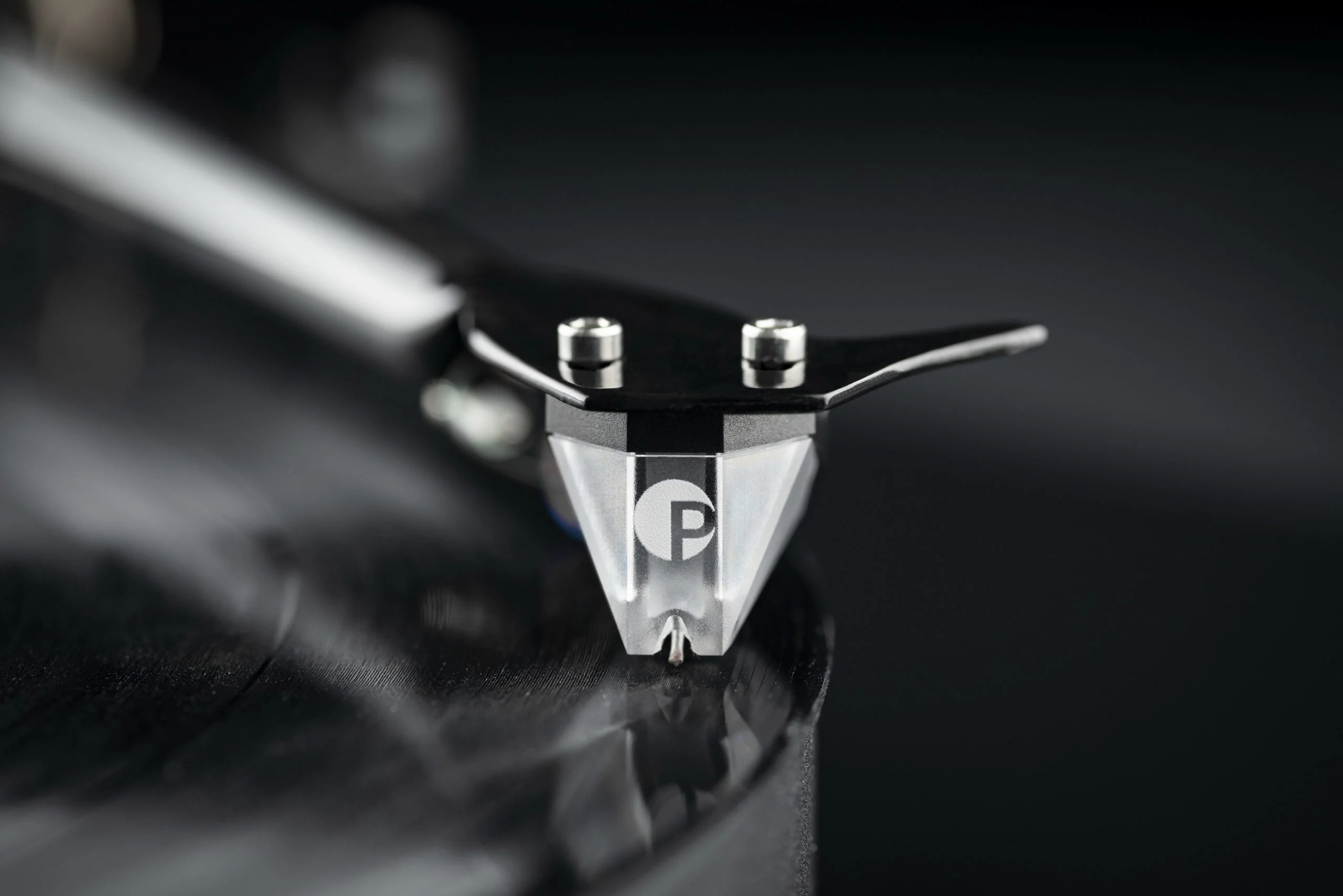 Pro-Ject Debut Pro + Pick It Pro - Table tournante pour audiophile avec cartouche Pick It Pro finition piano noir - Image 14