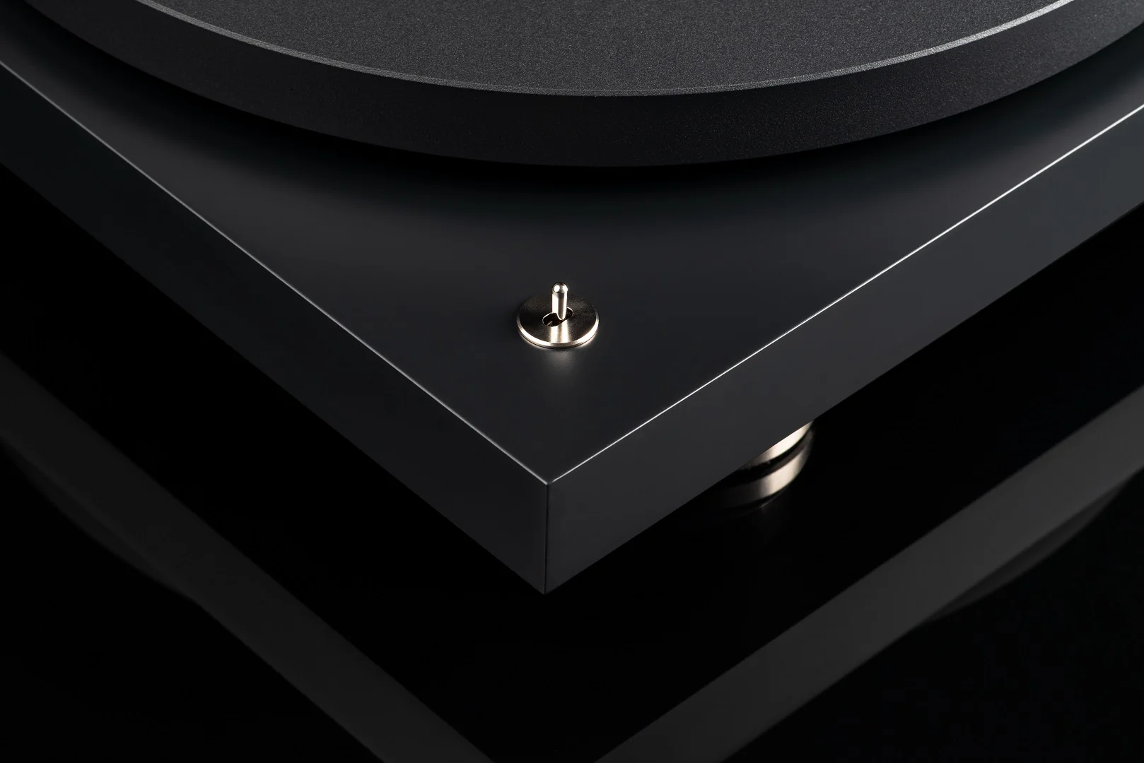 Pro-Ject Debut Pro + Pick It Pro - Table tournante pour audiophile avec cartouche Pick It Pro finition piano noir - Image 7