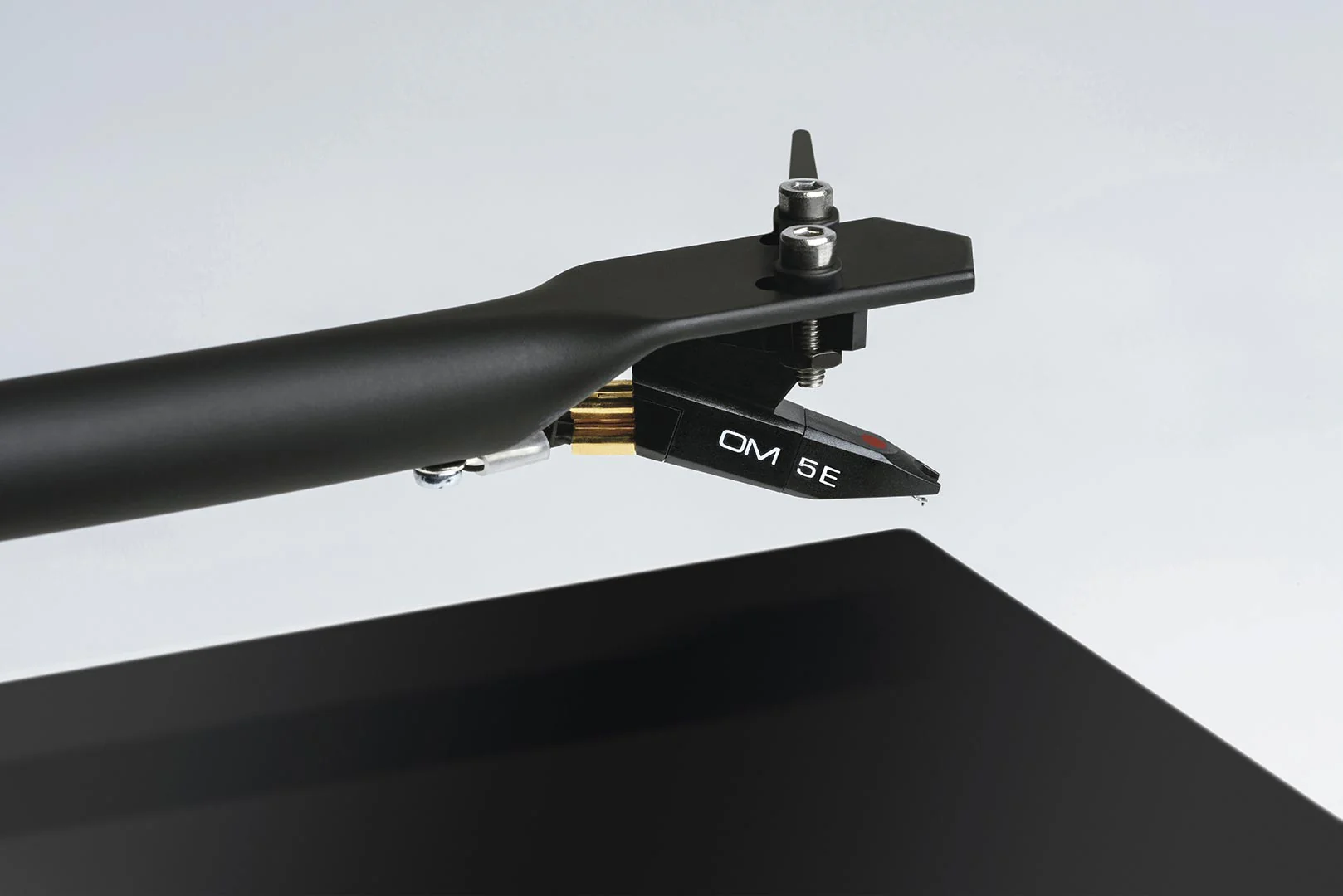 Pro-Ject T1 - Table tournante haute fidélité avec cartouche Ortofon OM 5E (Blanche) - Image 8