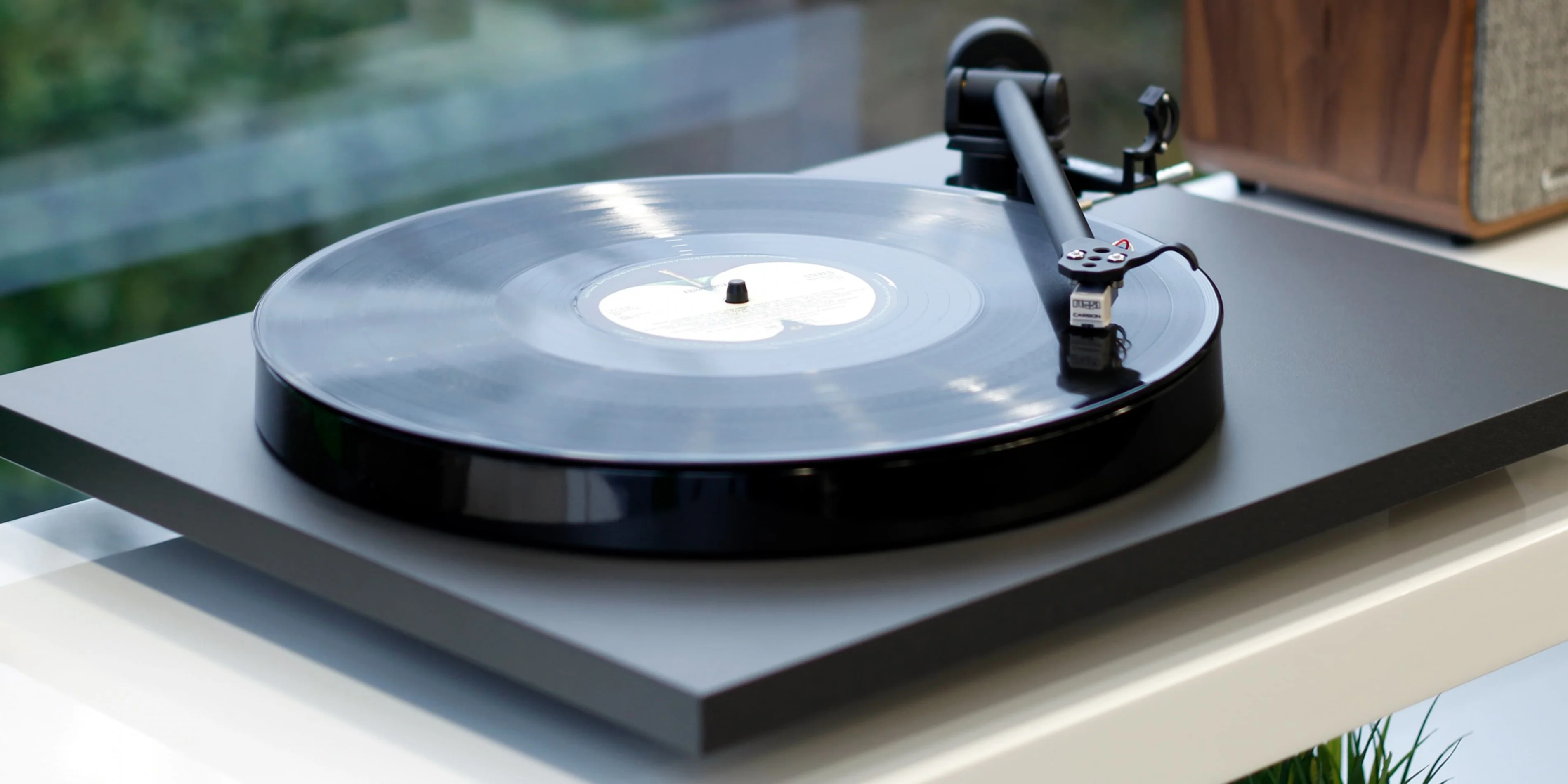 REGA Planar 1 - Table tournante « Plug and Play » avec cartouche carbon - Image 31