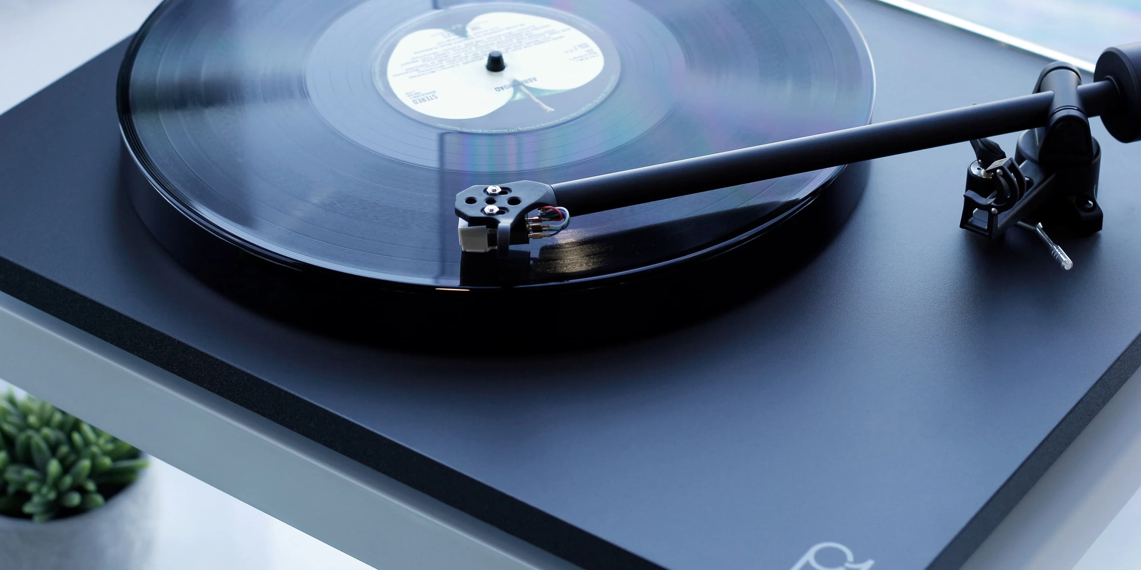 REGA Planar 1 - Table tournante « Plug and Play » avec cartouche carbon - Image 32