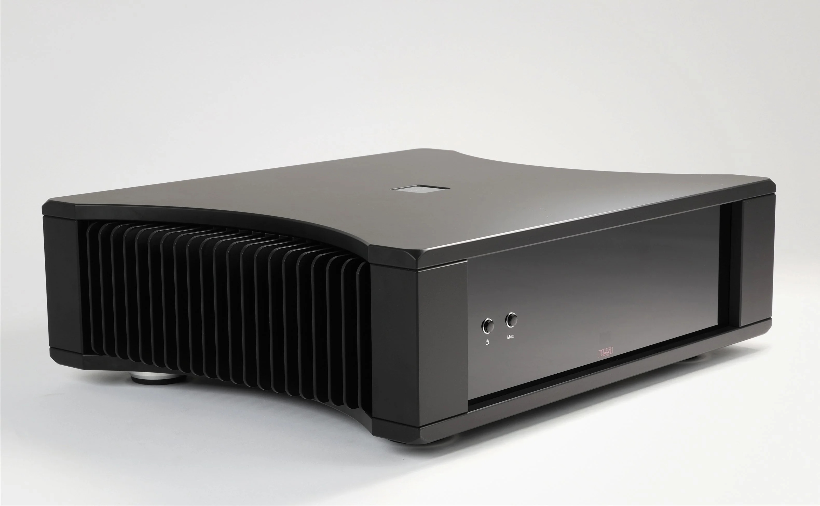 REGA Solis | Amplificateur de puissance  168Watts/Canal - Image 10