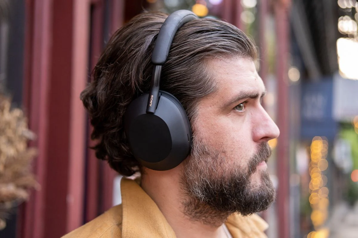 Sony WH1000XM5 - Casque à élimination du bruit sans fil! - Image 5