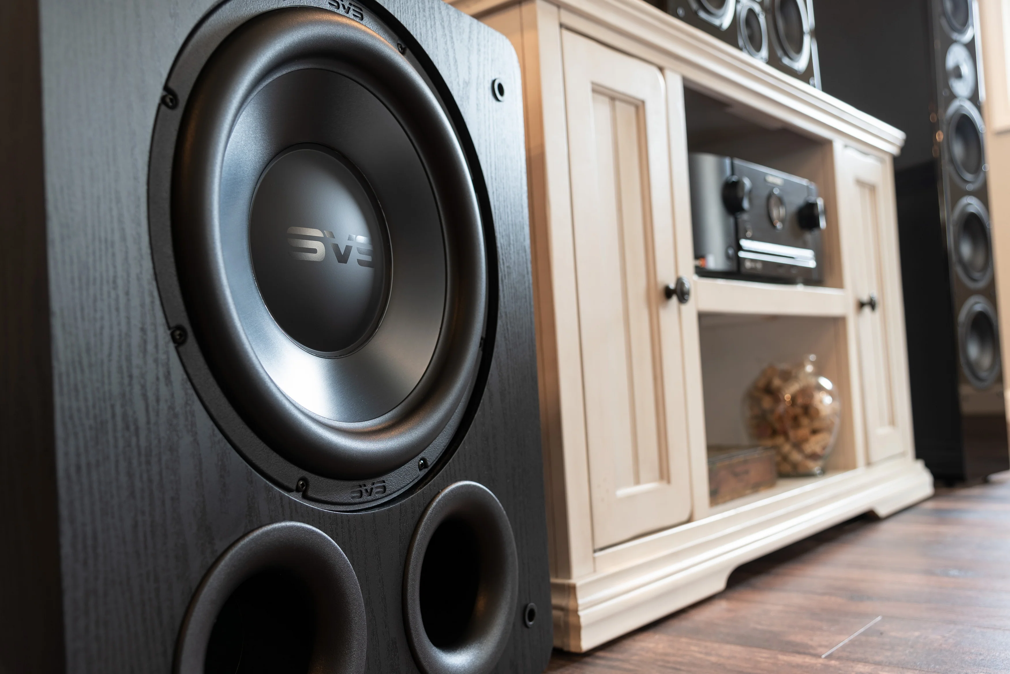 SVS PB-3000R | Caisson de basses 1200Watts avec HP de graves de 13'' - Image 6