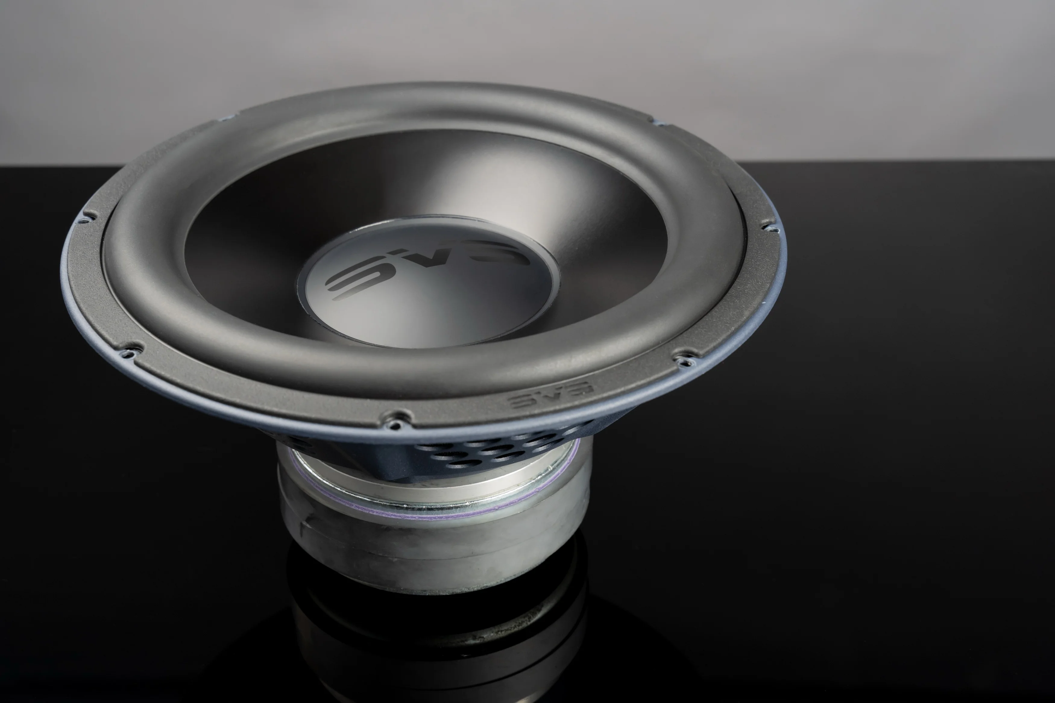 SVS SB-2000 Pro Ash - Caisson de basses 550W avec haut-parleur de graves 12'' - Image 7