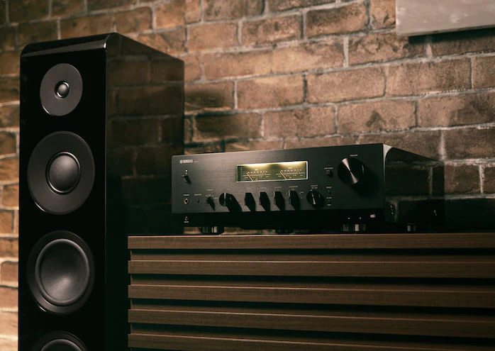 Yamaha RN2000A - Récepteur Stéréo MusicCast 120W/c, DAC, lecteur réseau, phono - Image 3